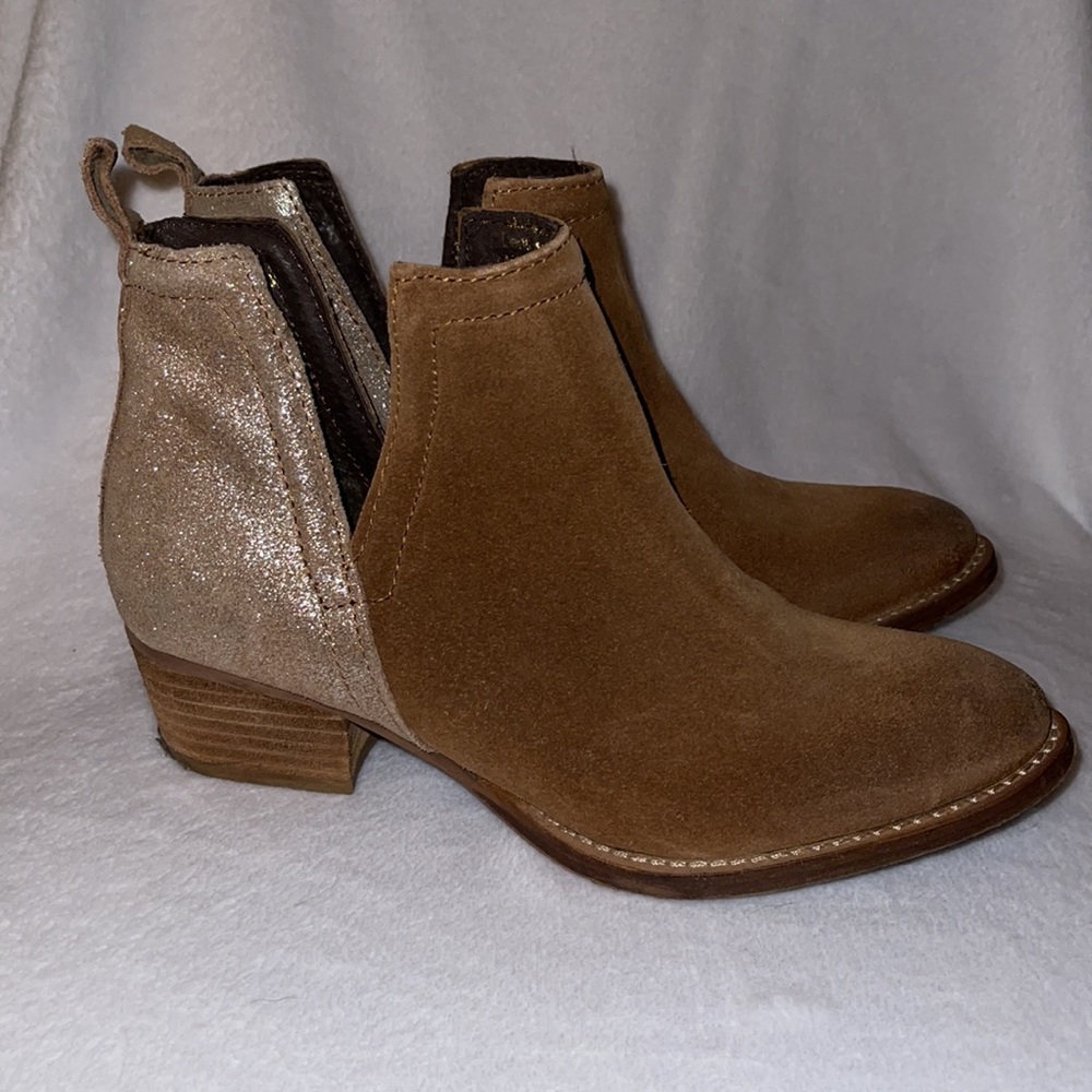 Diba True booties 6.5